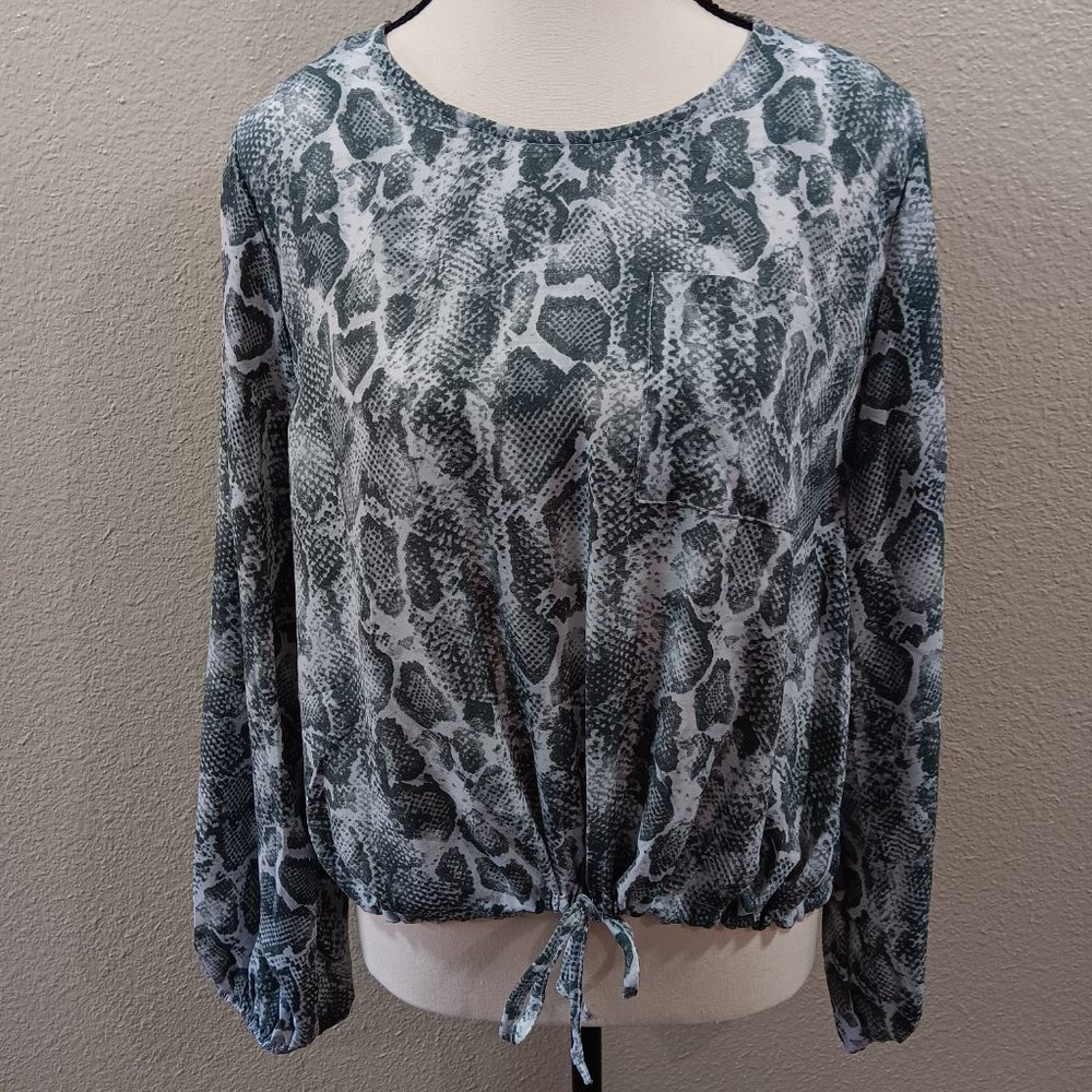 NWT White Grey Snakeskin Print Long Sleeve Blouse Size L